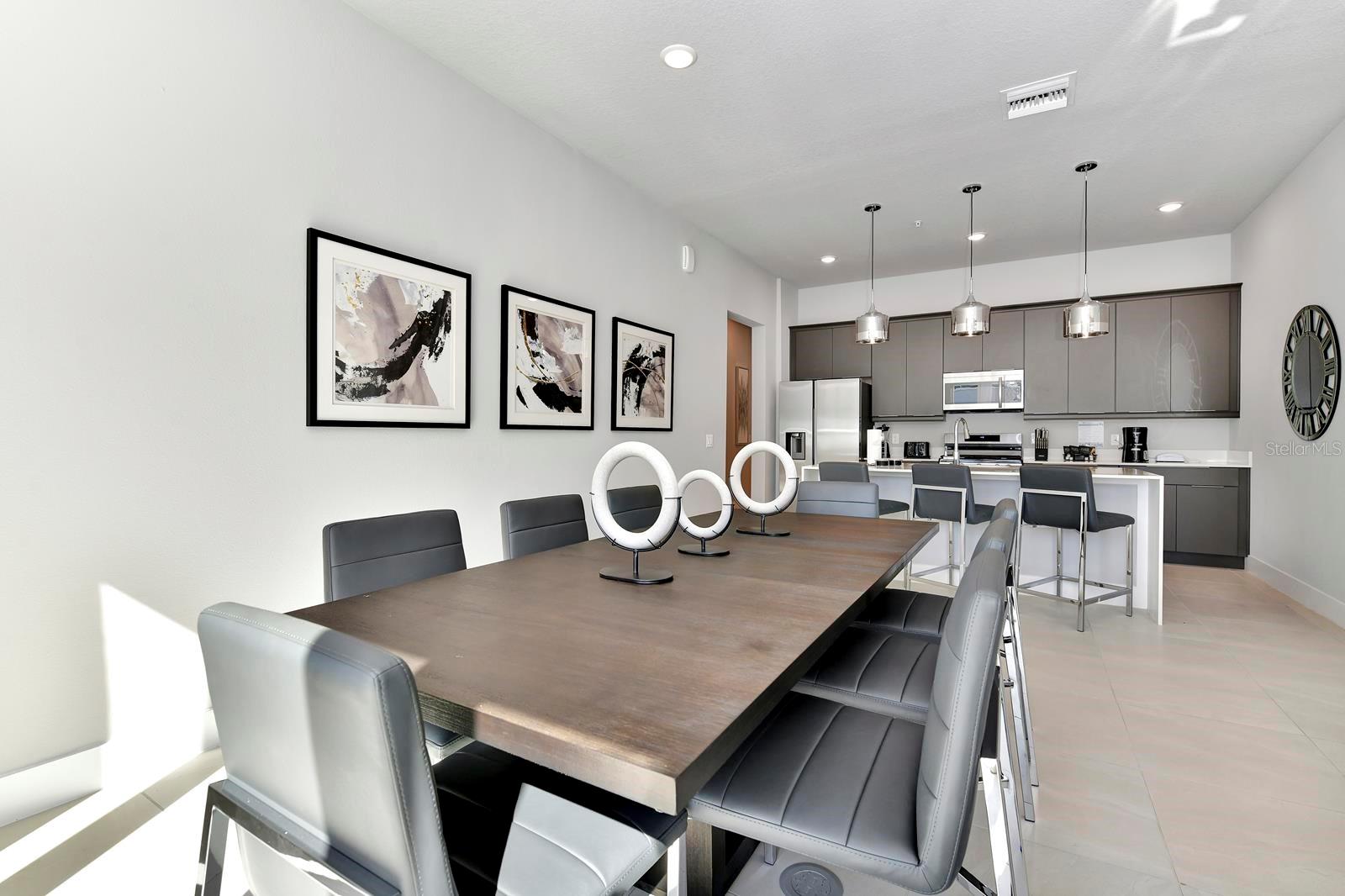 O6401857 Property Photo 18