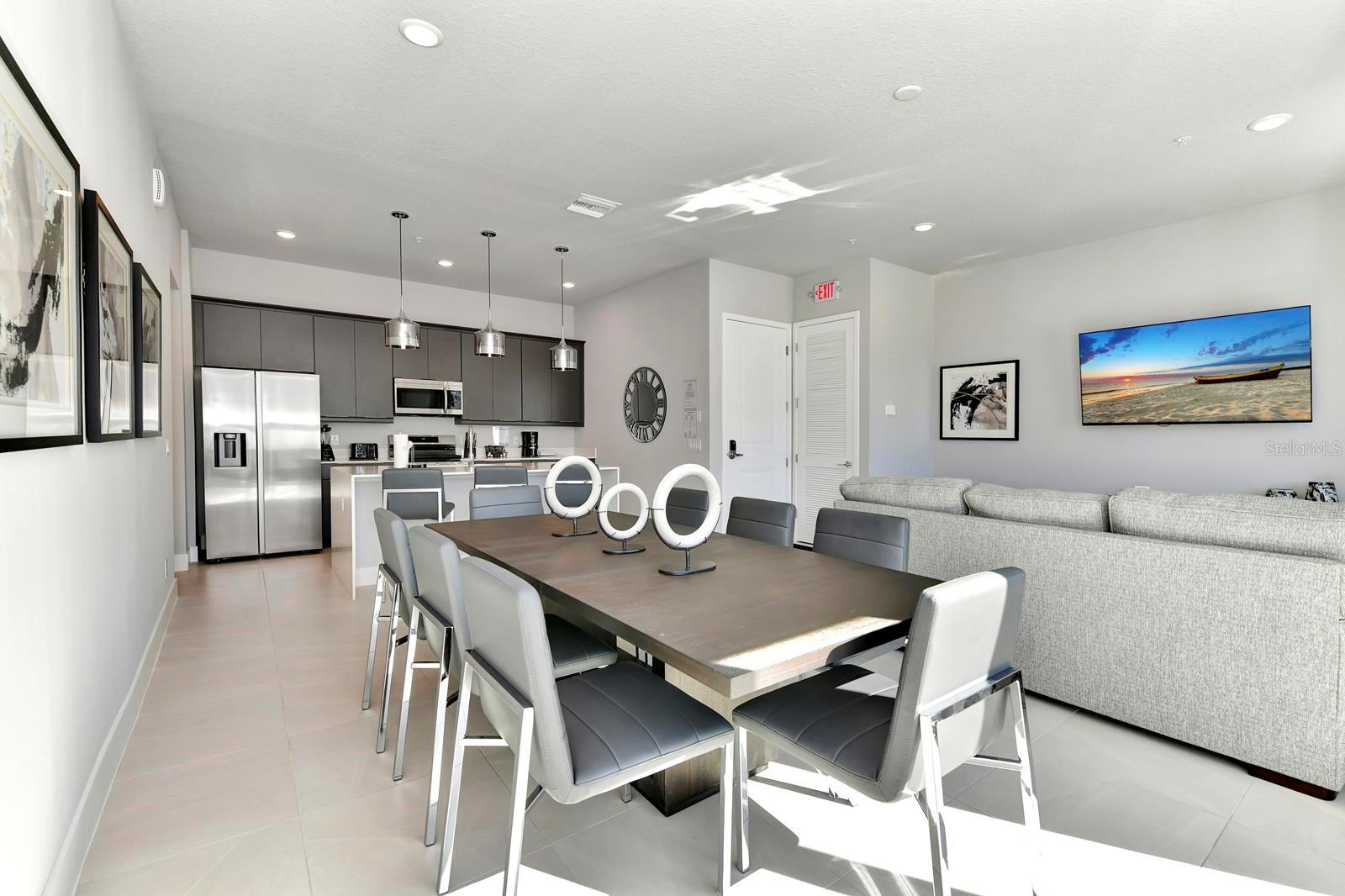 O6401857 Property Photo 20