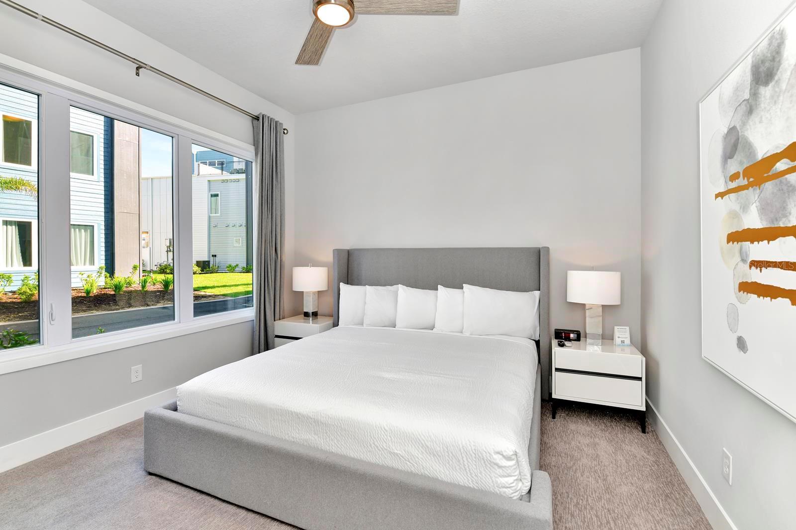 O6401857 Property Photo 25