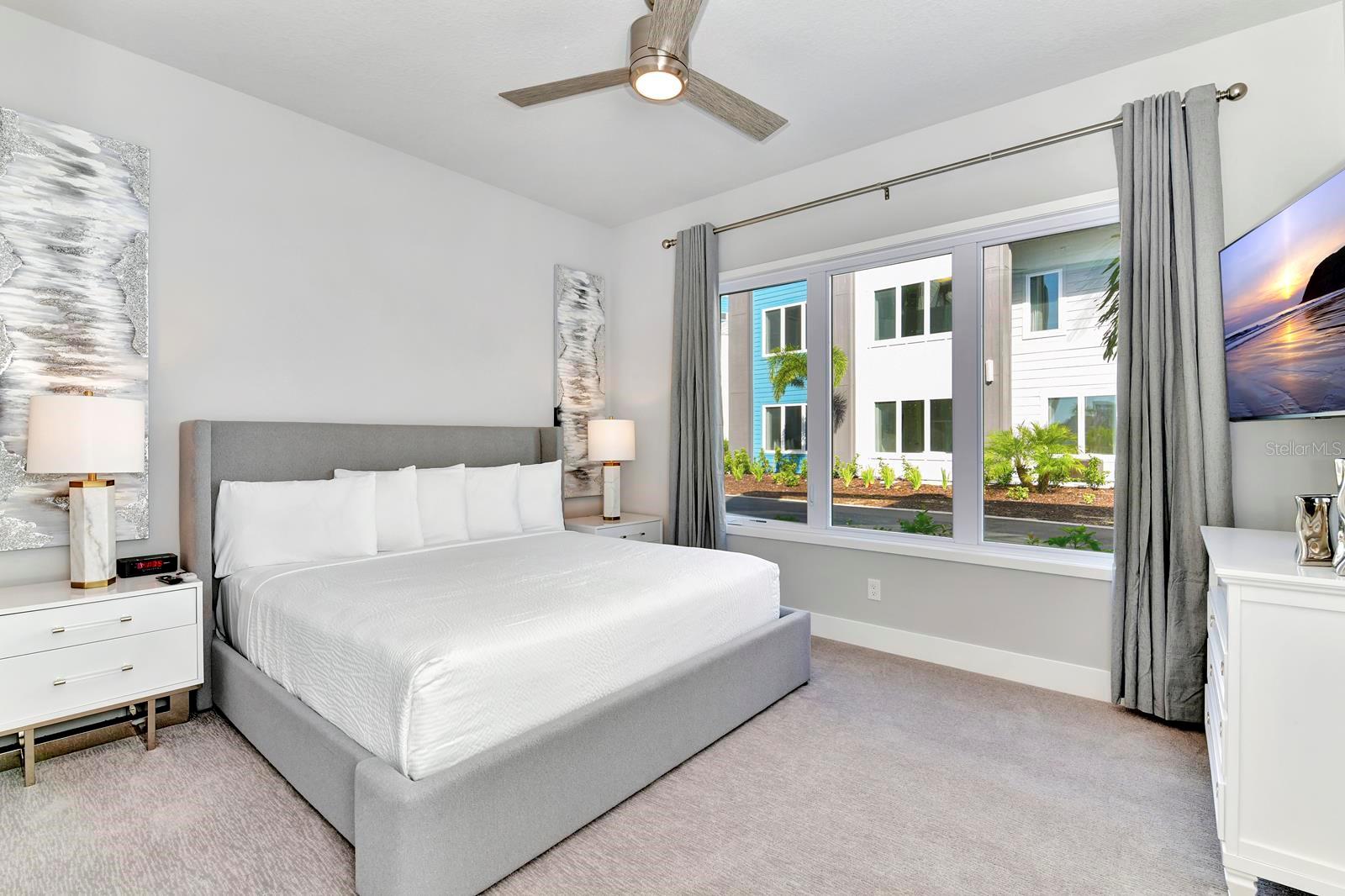 O6401857 Property Photo 27