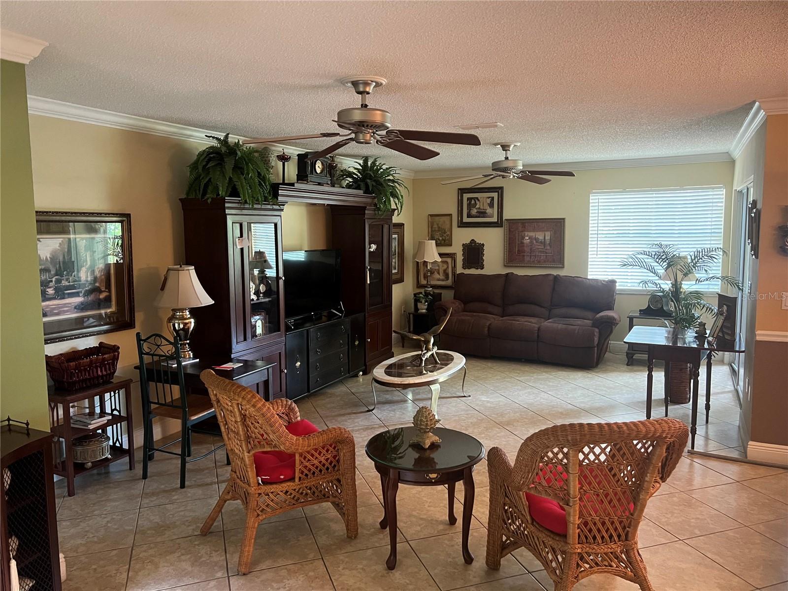 618 Maple Oak Cir #112 Property Photo 5