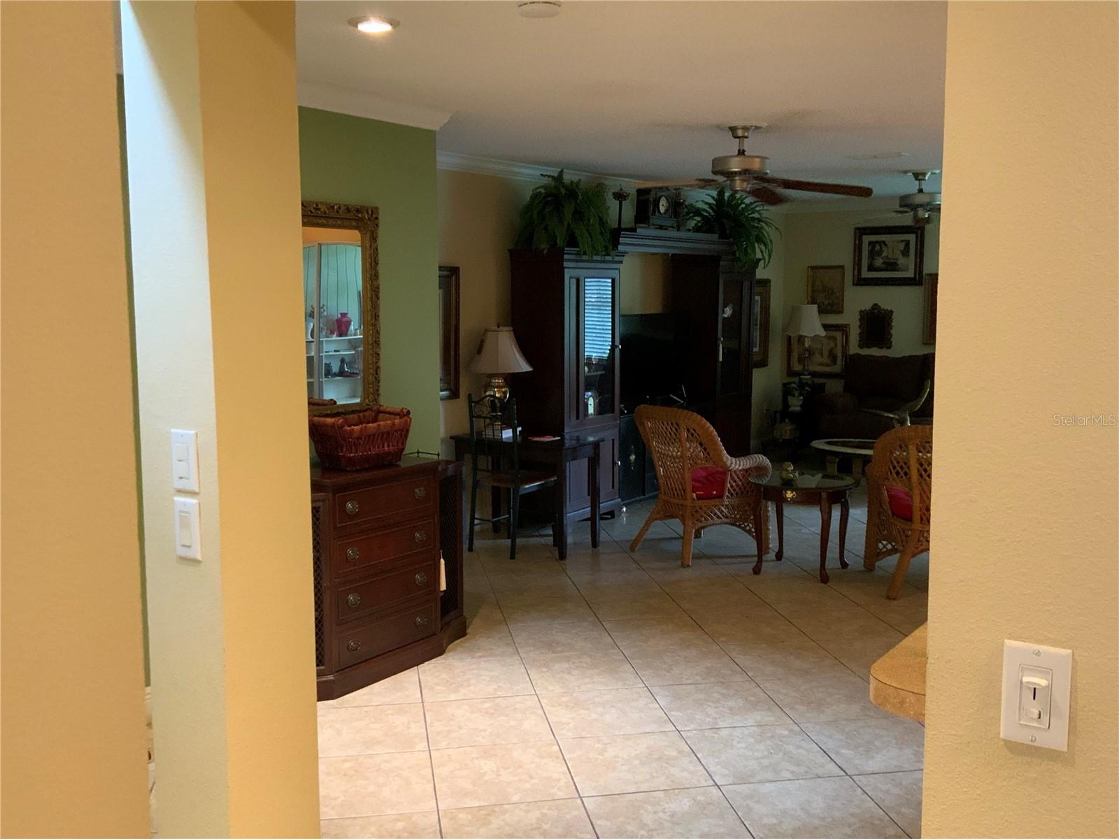 618 Maple Oak Cir #112 Property Photo 16