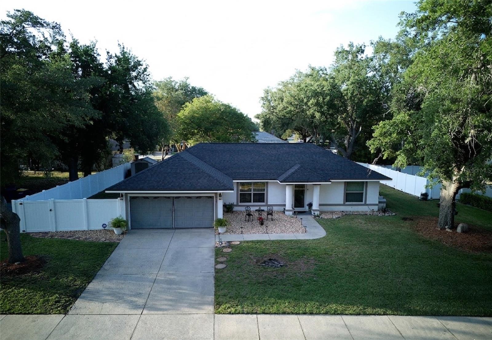 408 Raymond St Property Photo 1