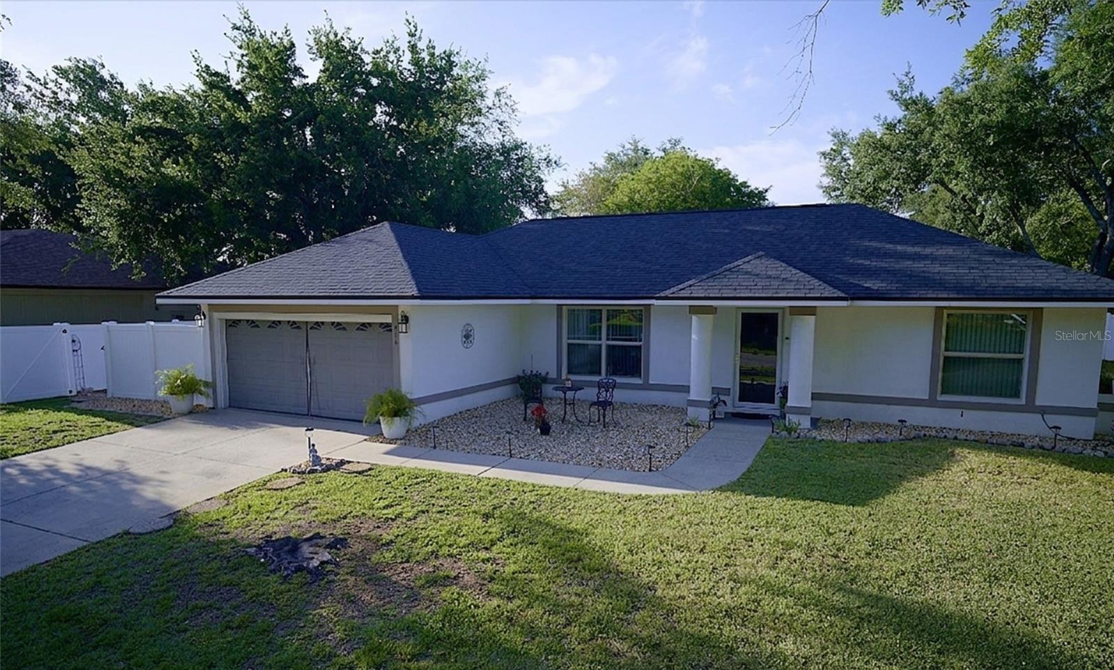 408 Raymond St Property Photo 2