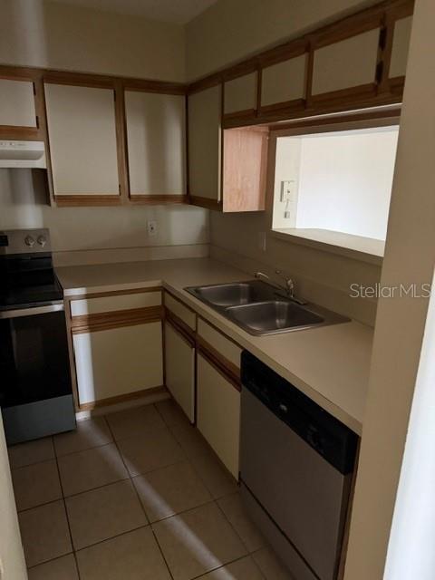 208 Afton Sq #208 Property Photo 2