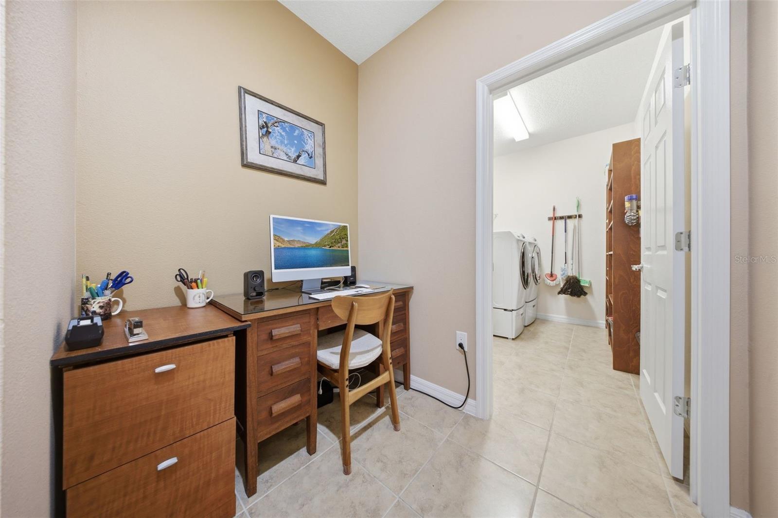 1670 Regal River Cir Property Photo 5