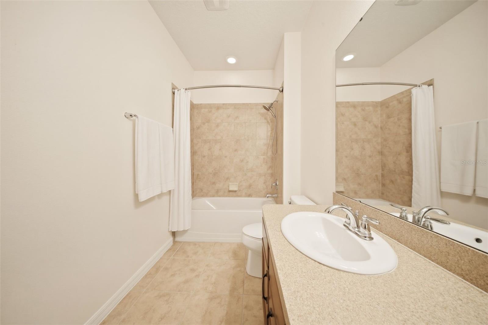 1670 Regal River Cir Property Photo 8