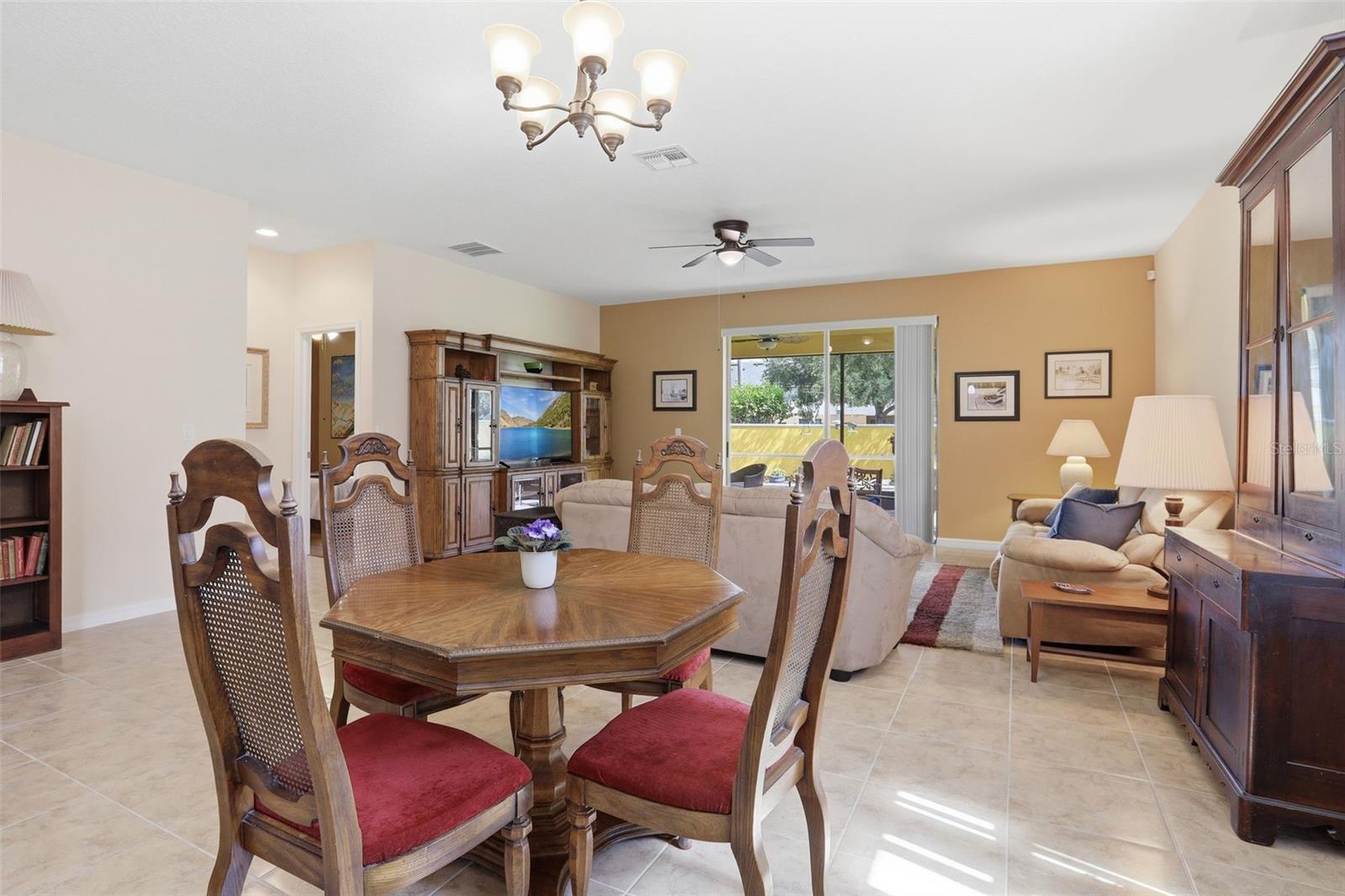 1670 Regal River Cir Property Photo 10