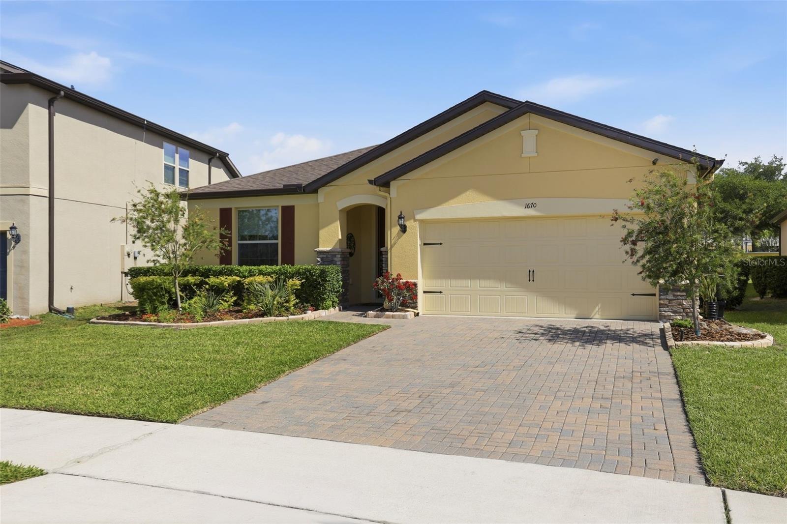 1670 Regal River Cir Property Photo 25