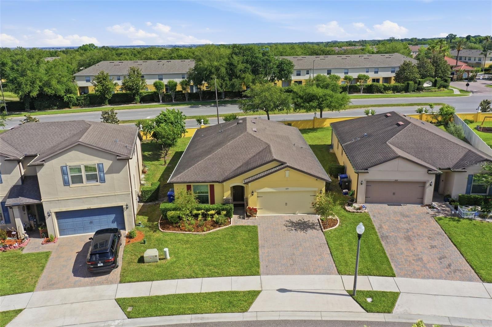 1670 Regal River Cir Property Photo 29