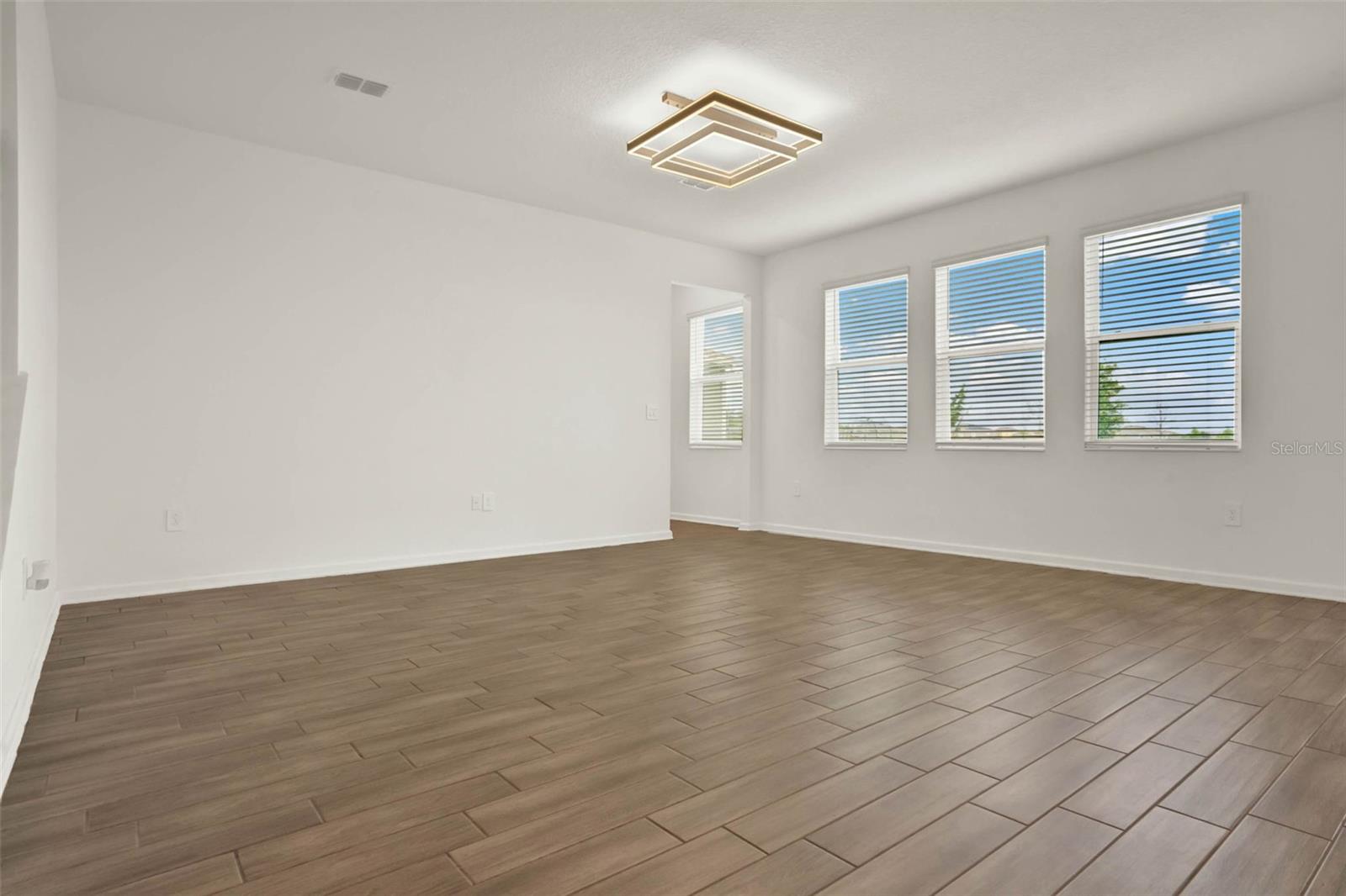 8114 Sayings Dr Property Photo 11