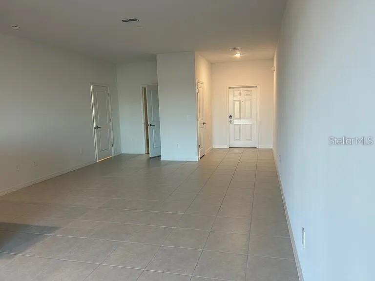 11324 65th Ter E Property Photo 3