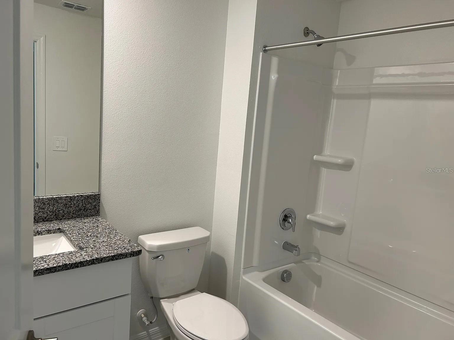 11324 65th Ter E Property Photo 6