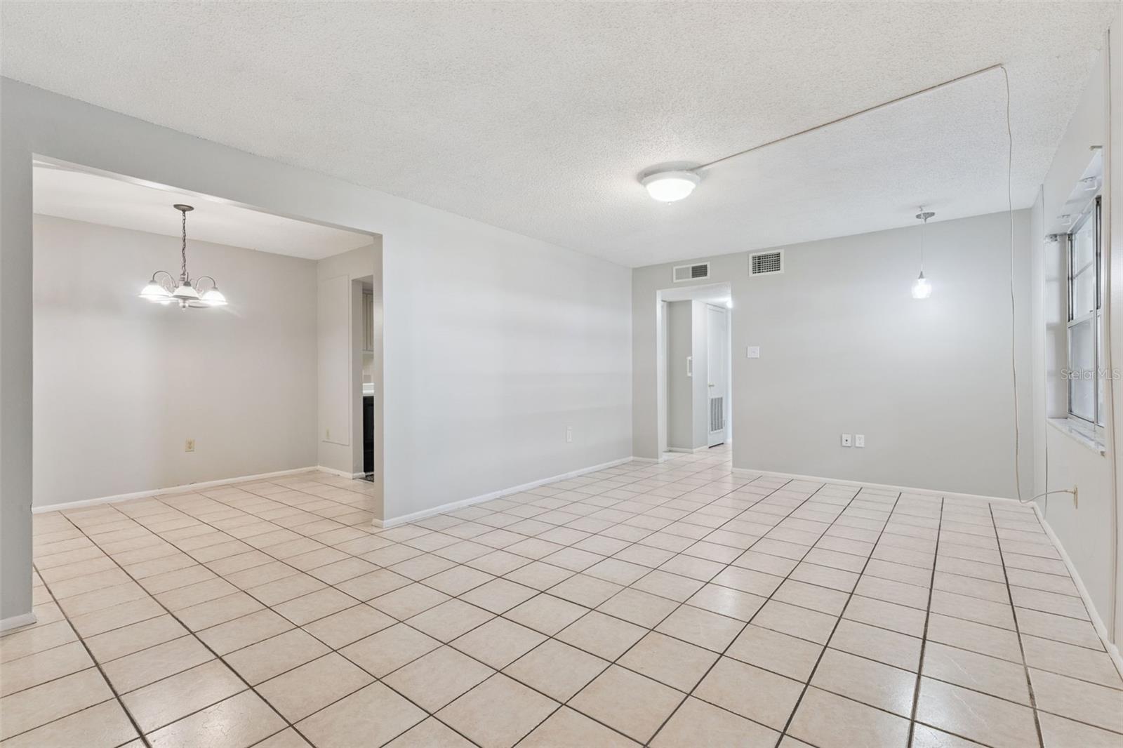 700 E Airport Blvd #i2 Property Photo 6