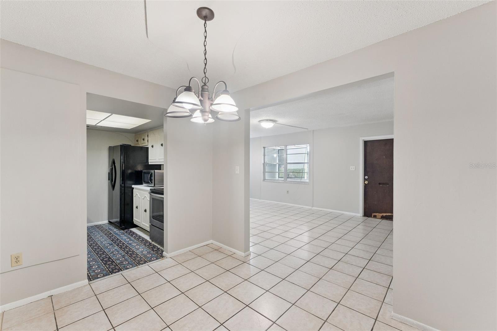 700 E Airport Blvd #i2 Property Photo 7