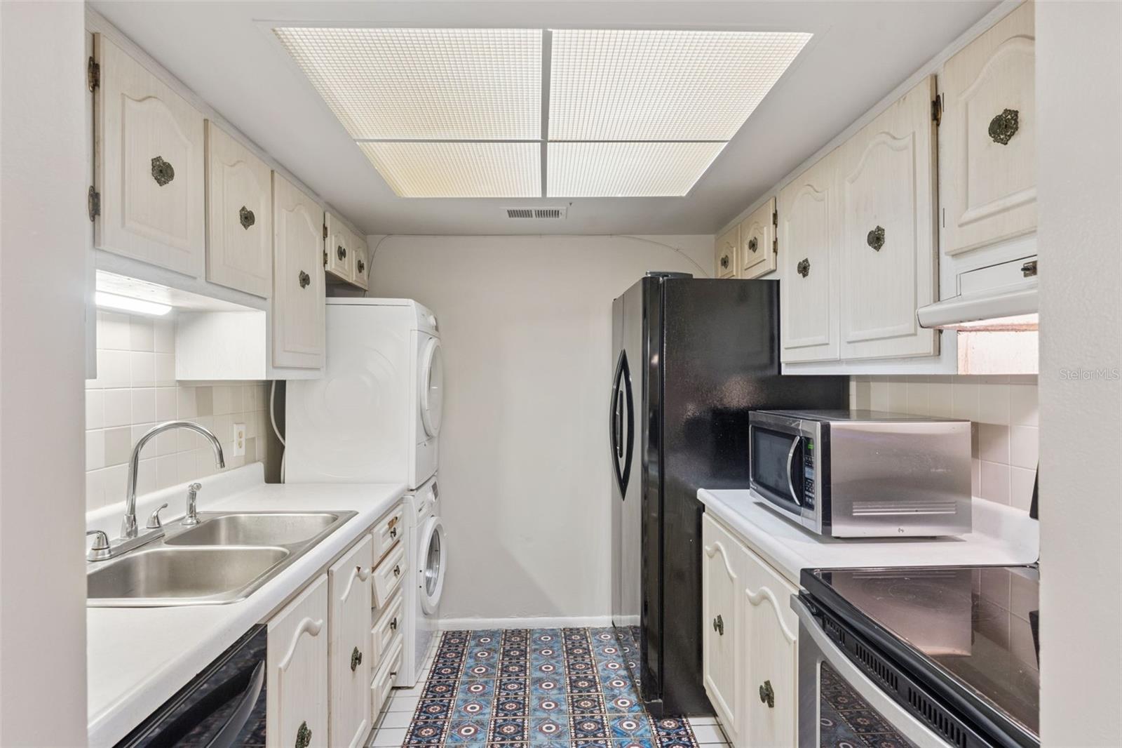 700 E Airport Blvd #i2 Property Photo 9