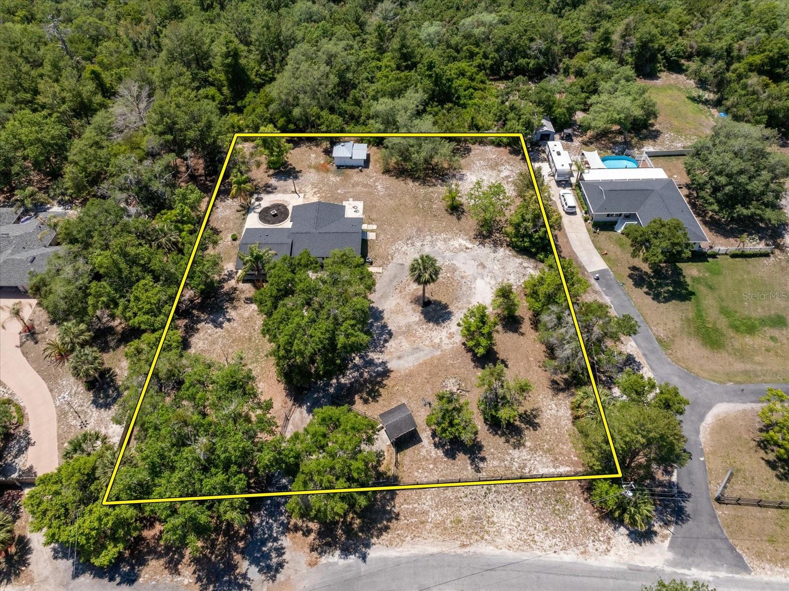 160 Deerpath Rd Property Photo 2
