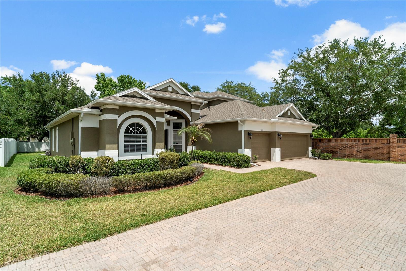 925 Bainbridge Loop Property Photo 4