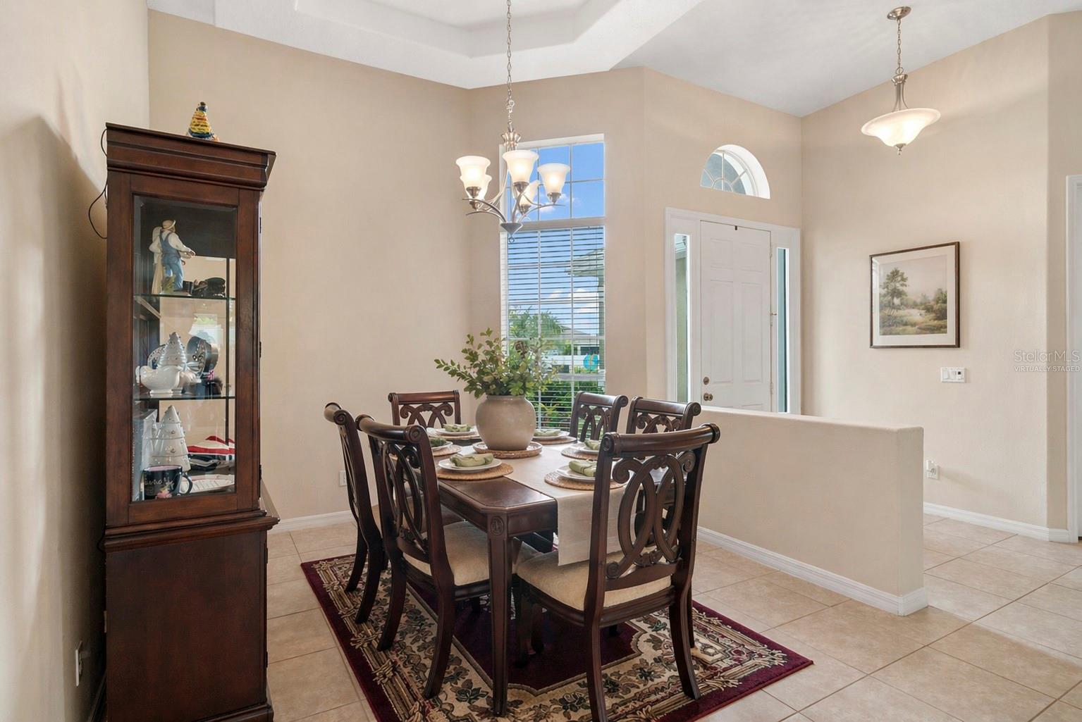 925 Bainbridge Loop Property Photo 7