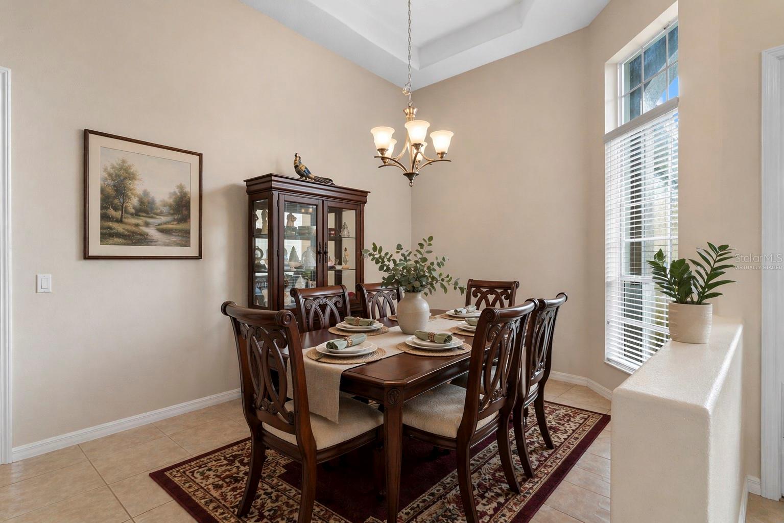 925 Bainbridge Loop Property Photo 8
