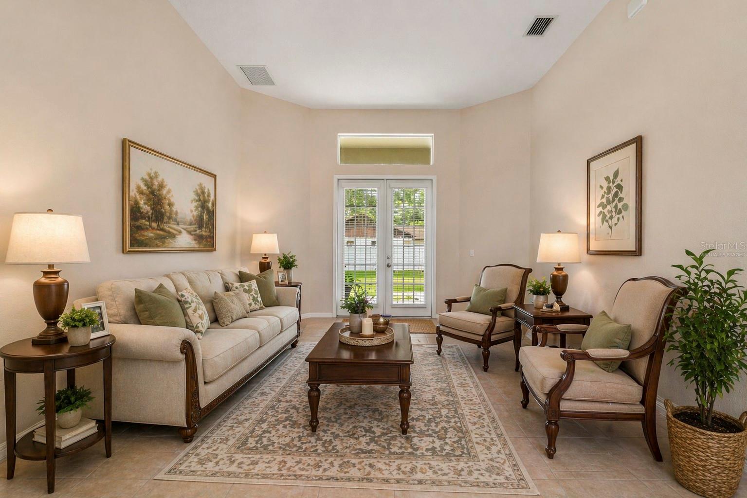 925 Bainbridge Loop Property Photo 9