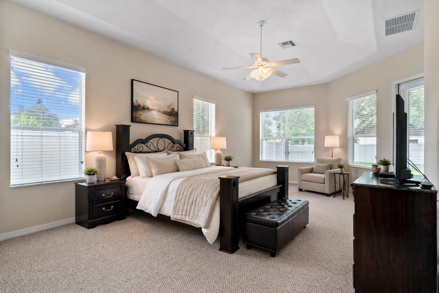 925 Bainbridge Loop Property Photo 13