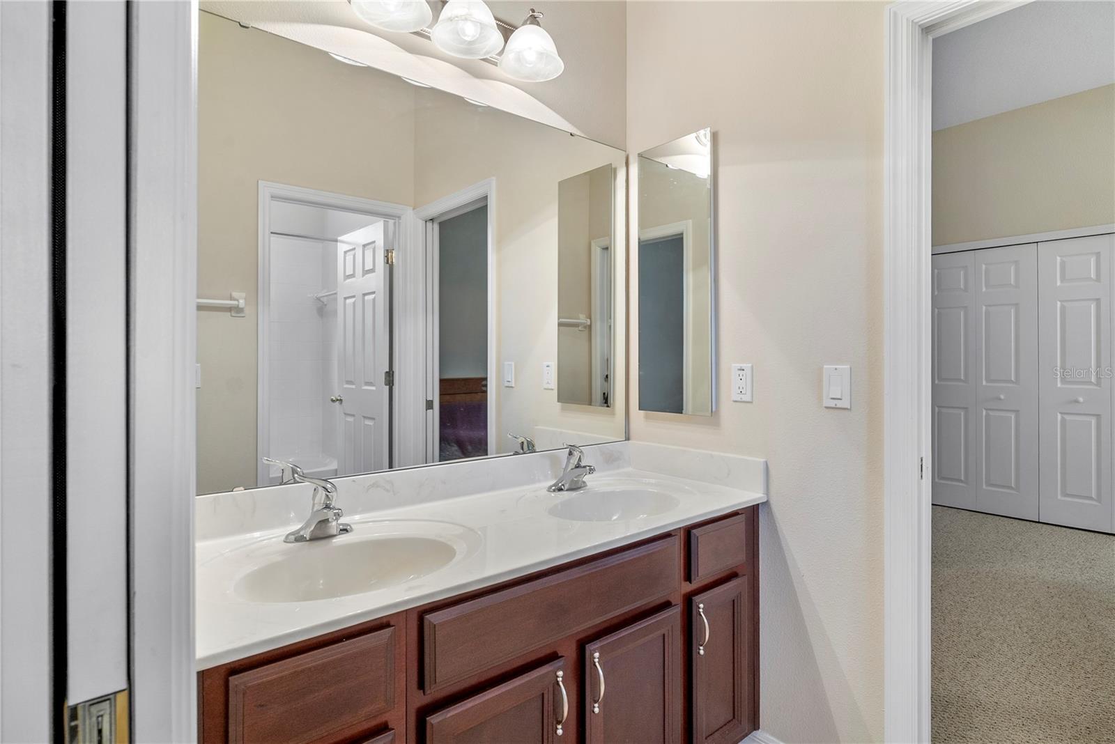 925 Bainbridge Loop Property Photo 28