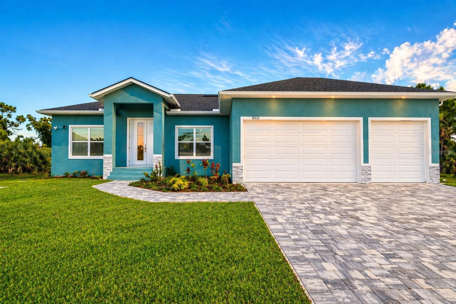 15473 LAKELAND CIR Property Photo 1