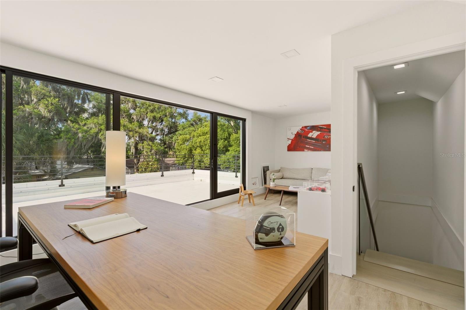 446 Melrose Ave Property Photo 20
