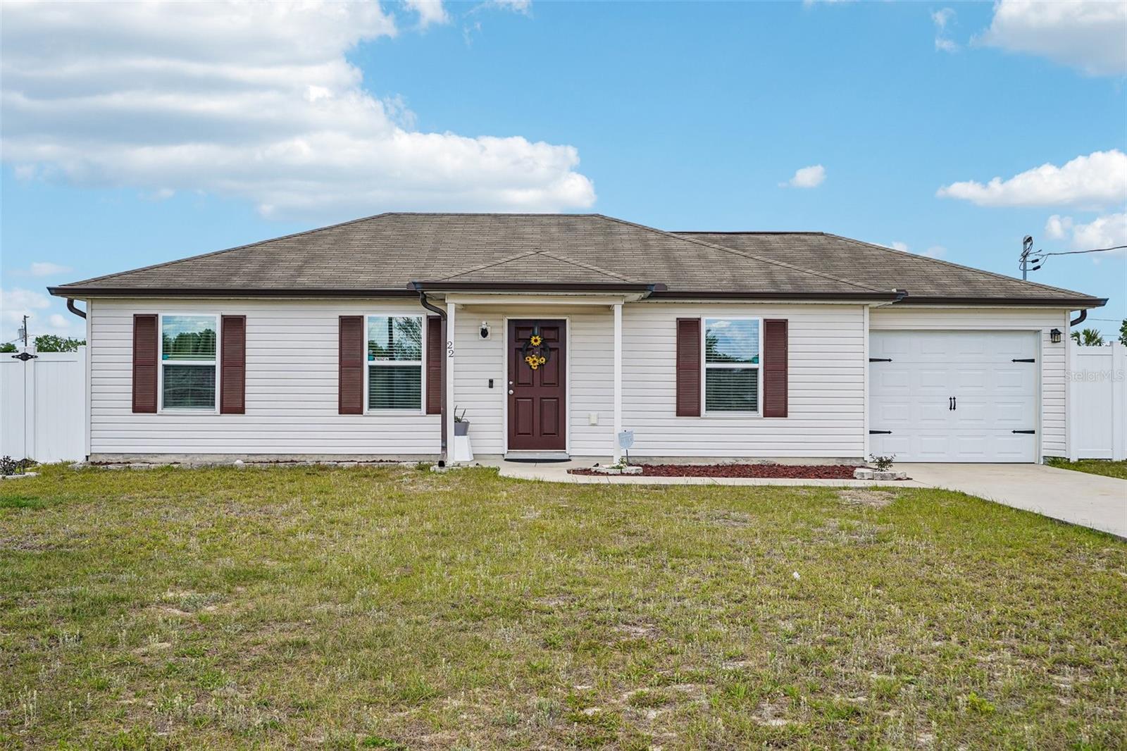 22 WALNUT RUN Property Photo 1