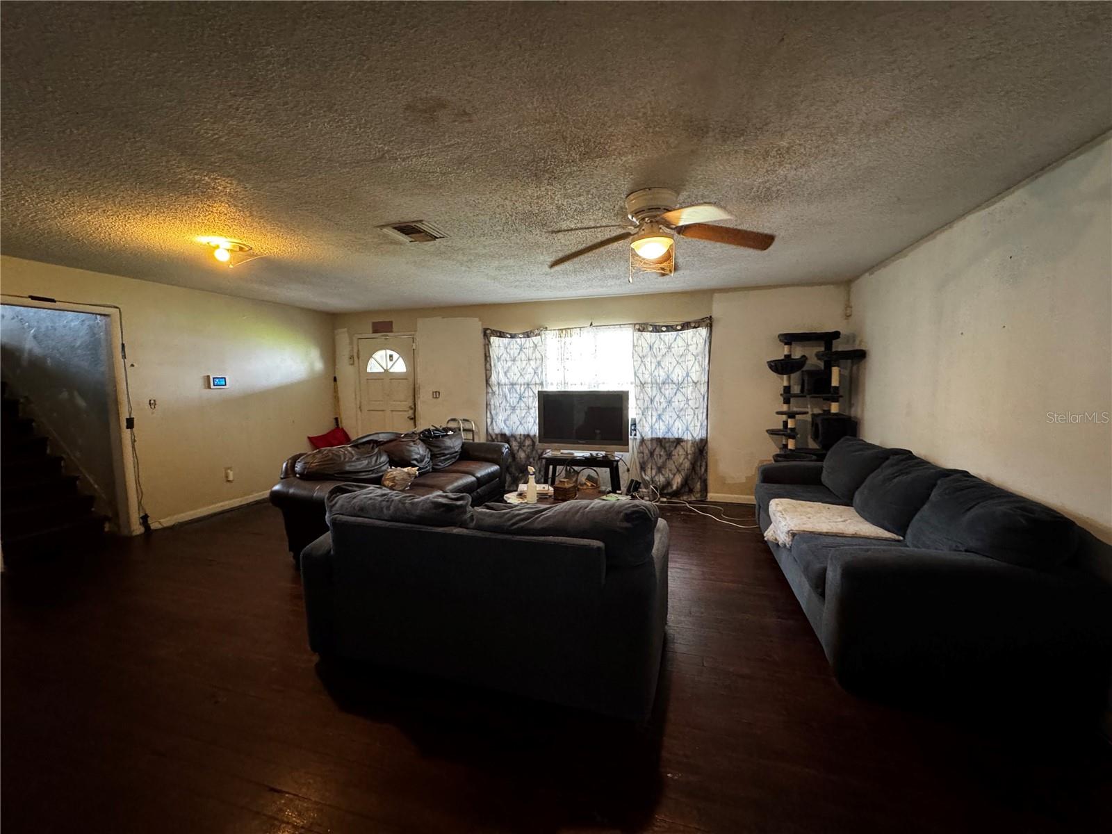 1307 Historic Goldsboro Blvd Property Photo 3