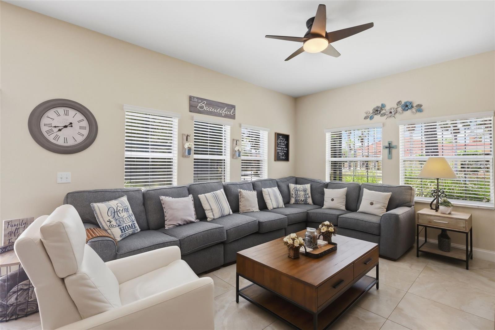 4722 Ormond Beach Way Property Photo 6