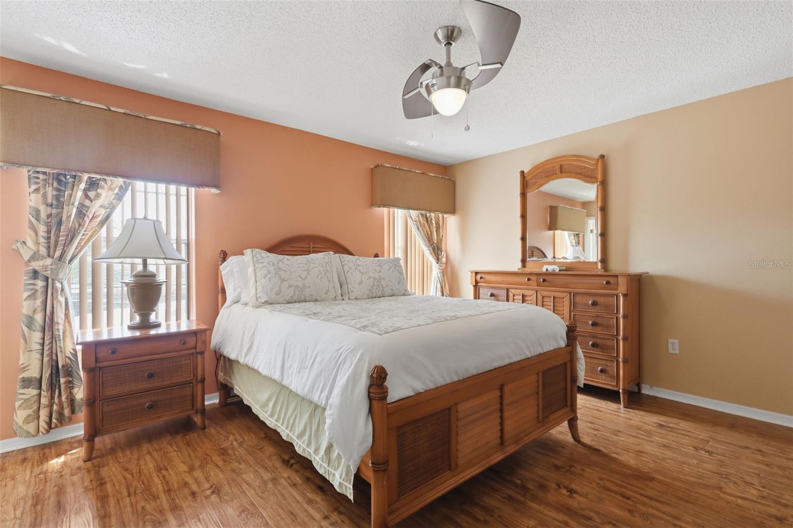 4722 Ormond Beach Way Property Photo 14