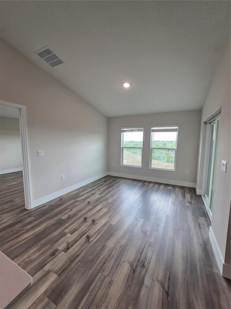 1728 Vanilla St Property Photo 18