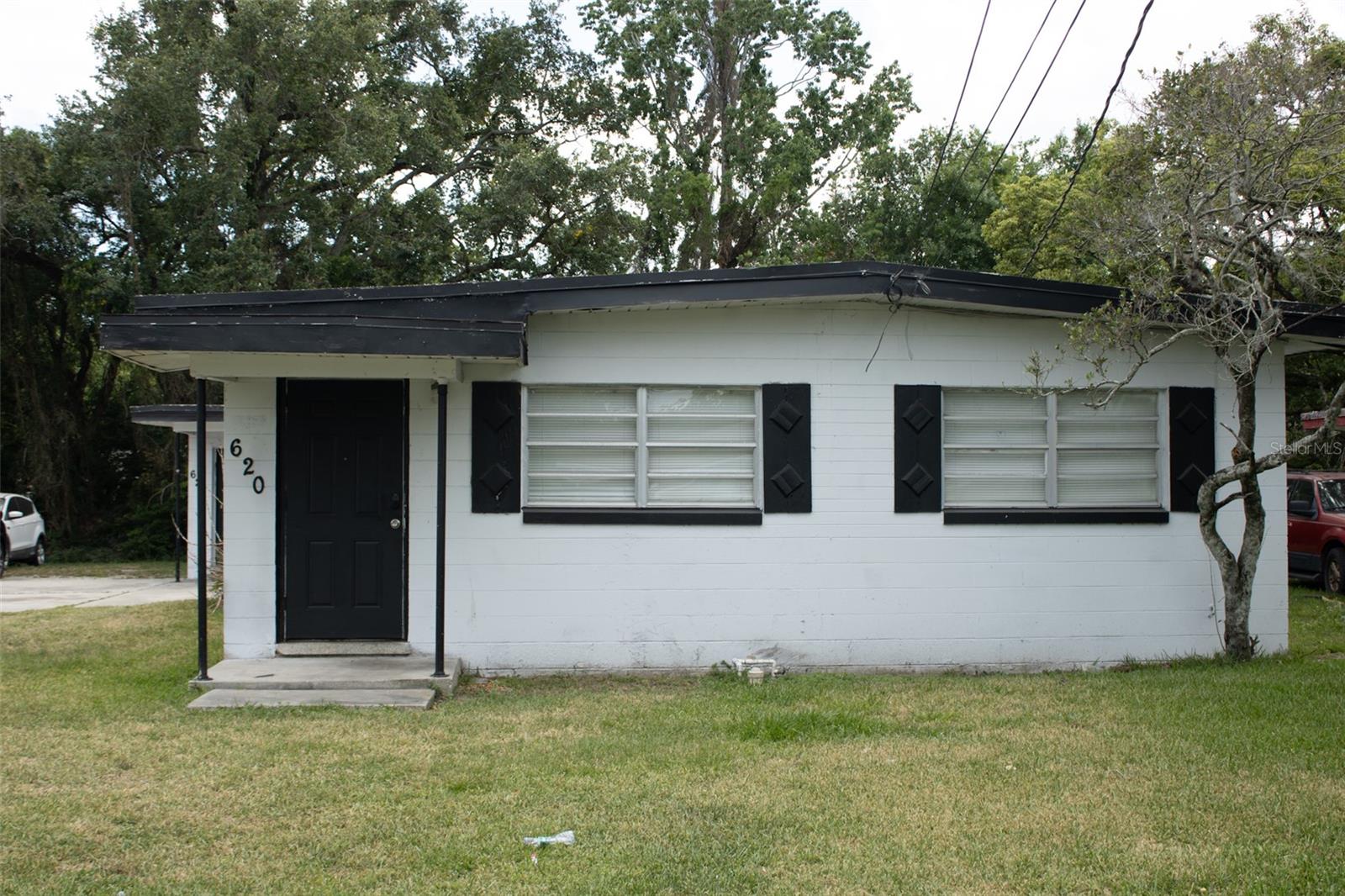 621 W South St Property Photo 7