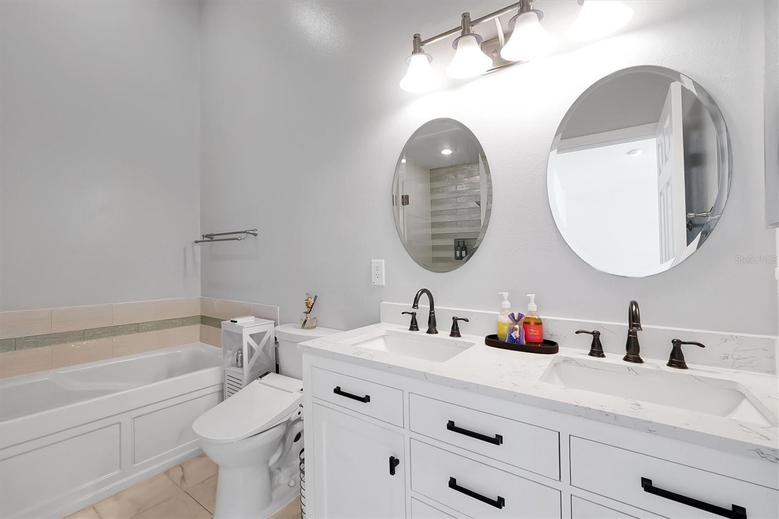 1361 Holly Glen Run Property Photo 18