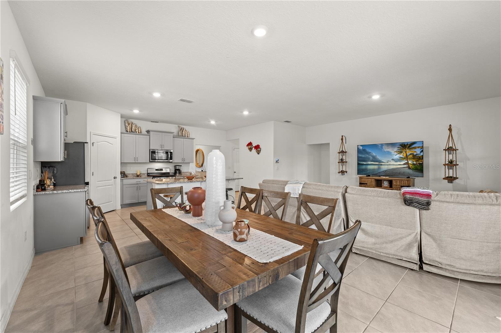 7630 Oakmoss Loop Property Photo 12