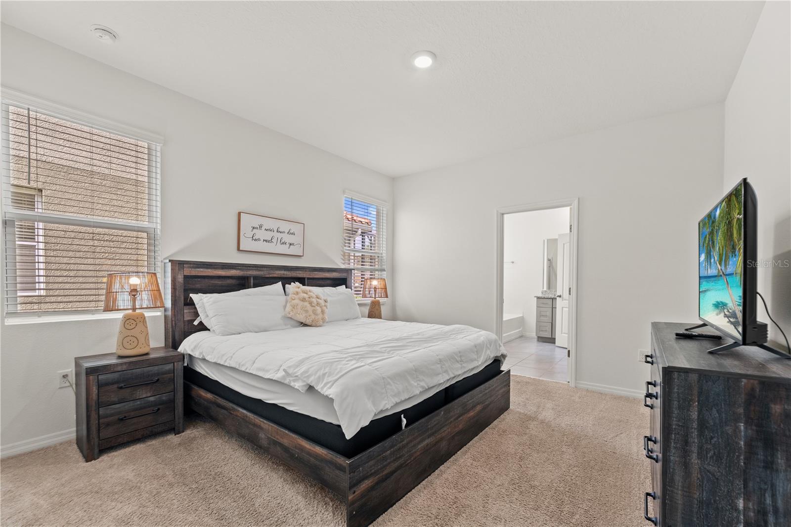 7630 Oakmoss Loop Property Photo 26