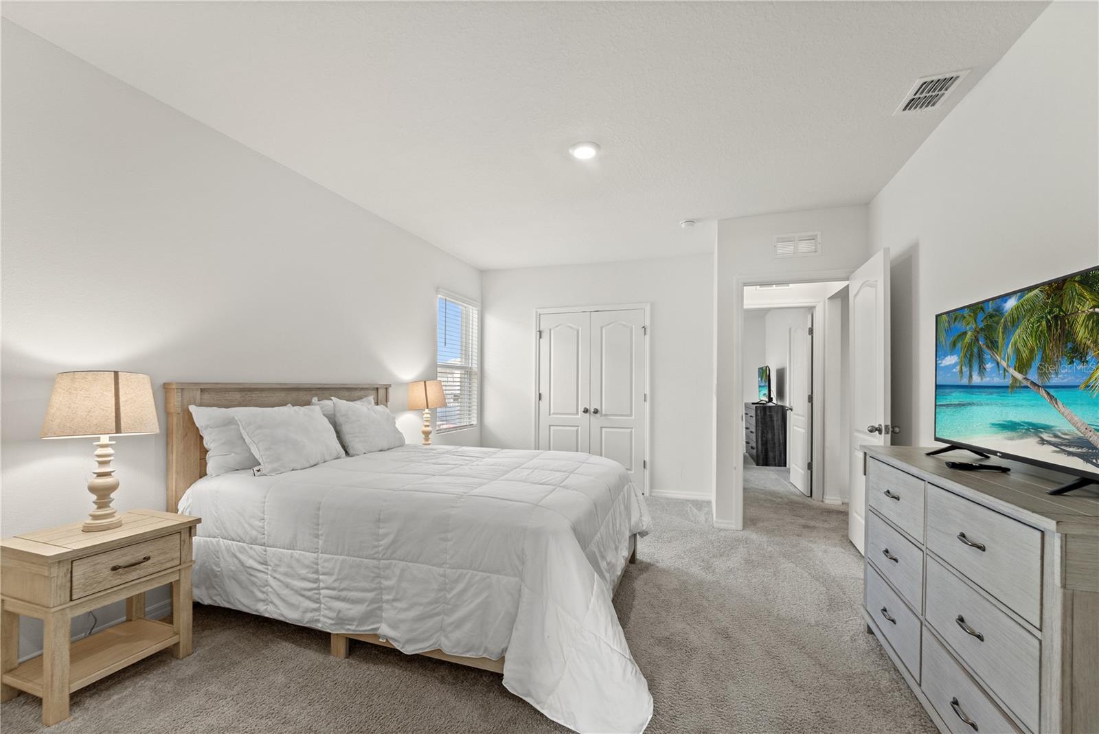 7630 Oakmoss Loop Property Photo 46
