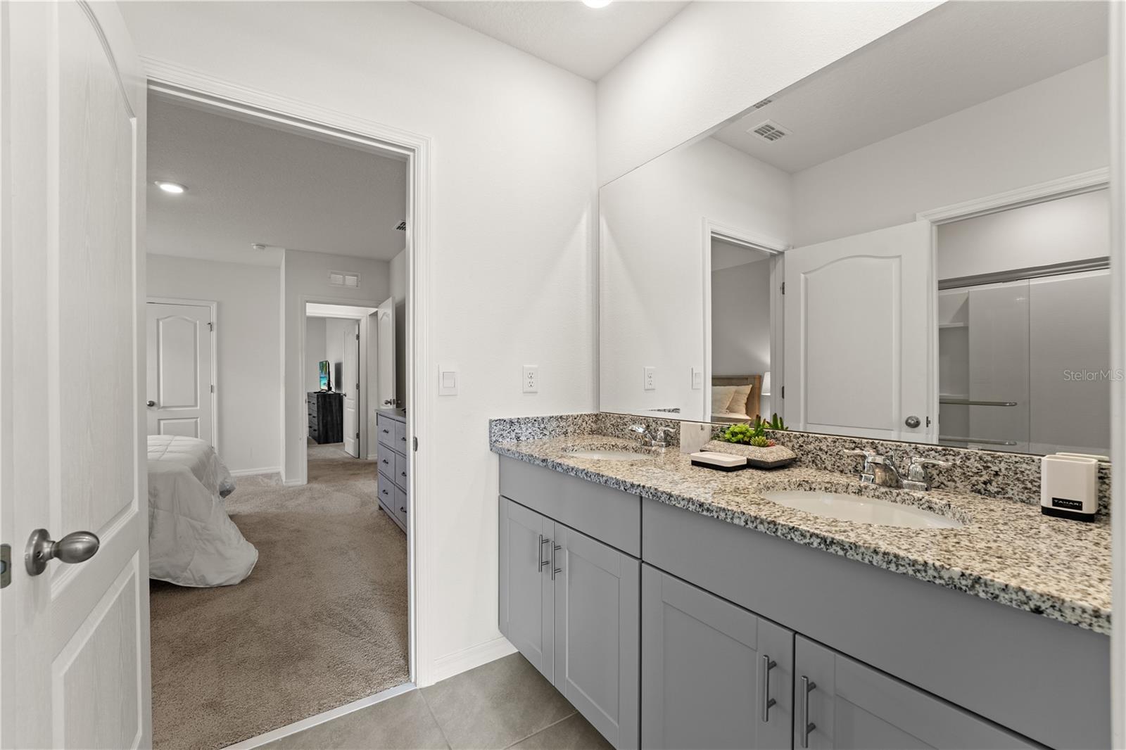 7630 Oakmoss Loop Property Photo 48