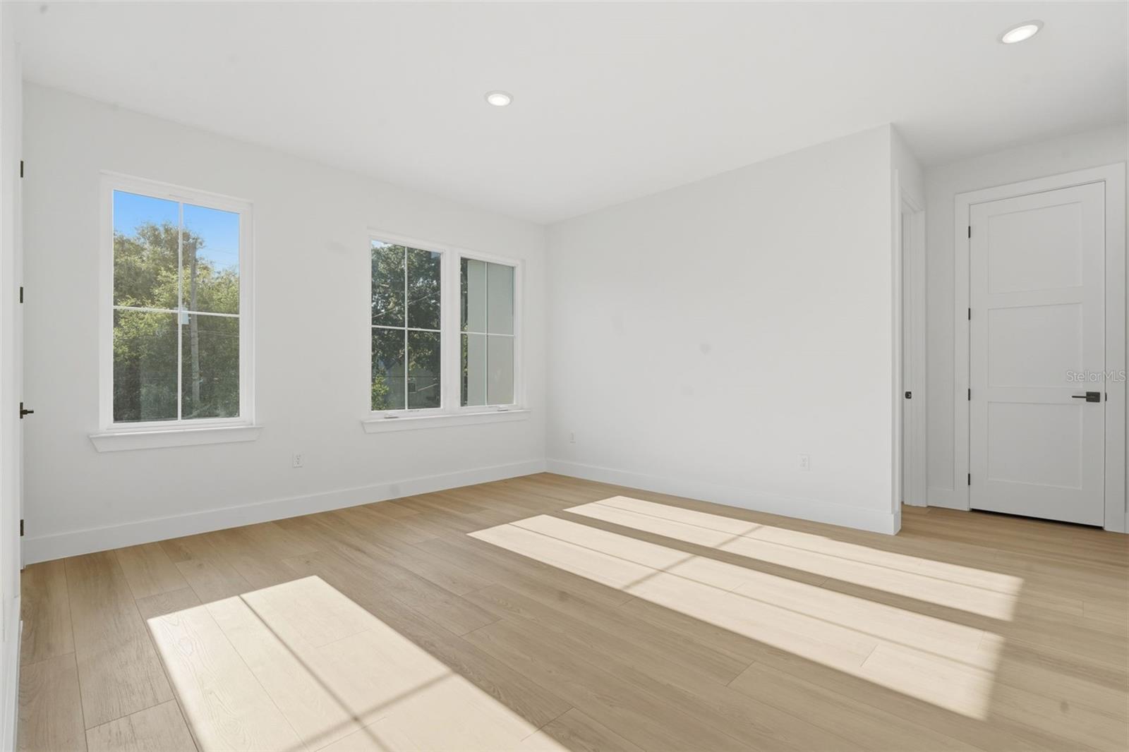1907 Mae St Property Photo 26