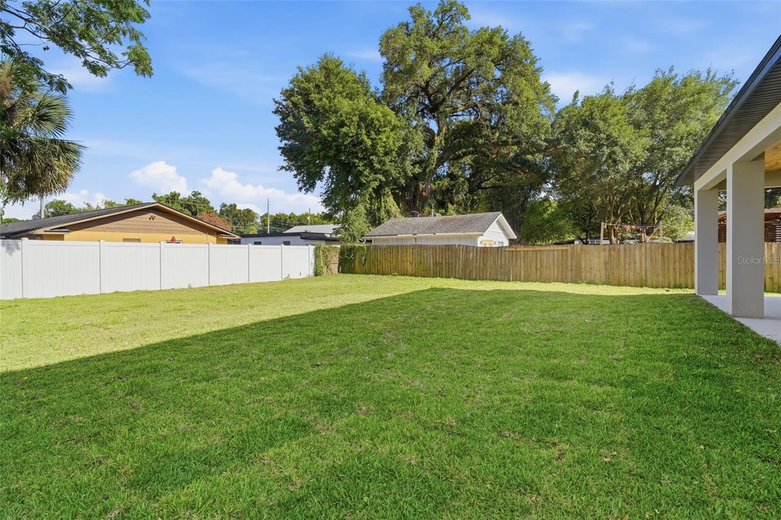 1907 Mae St Property Photo 36