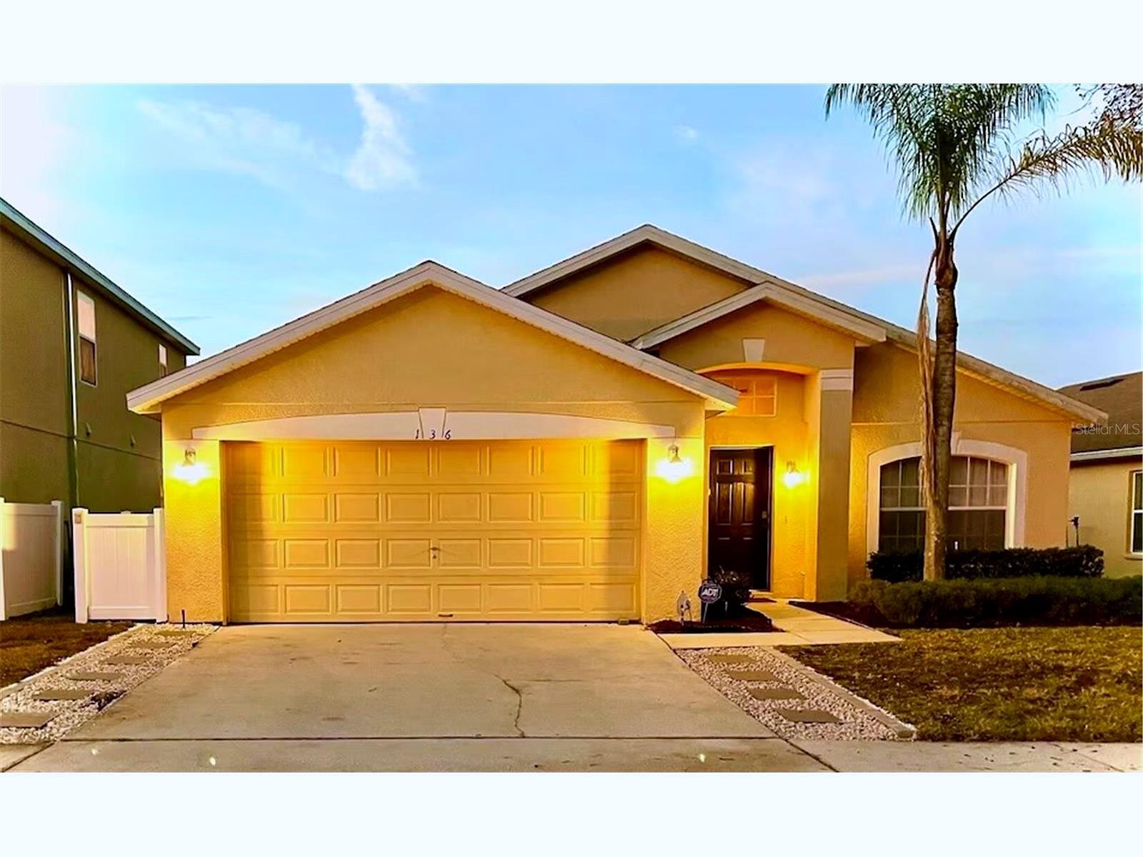 136 Starbird Ct Property Photo 1