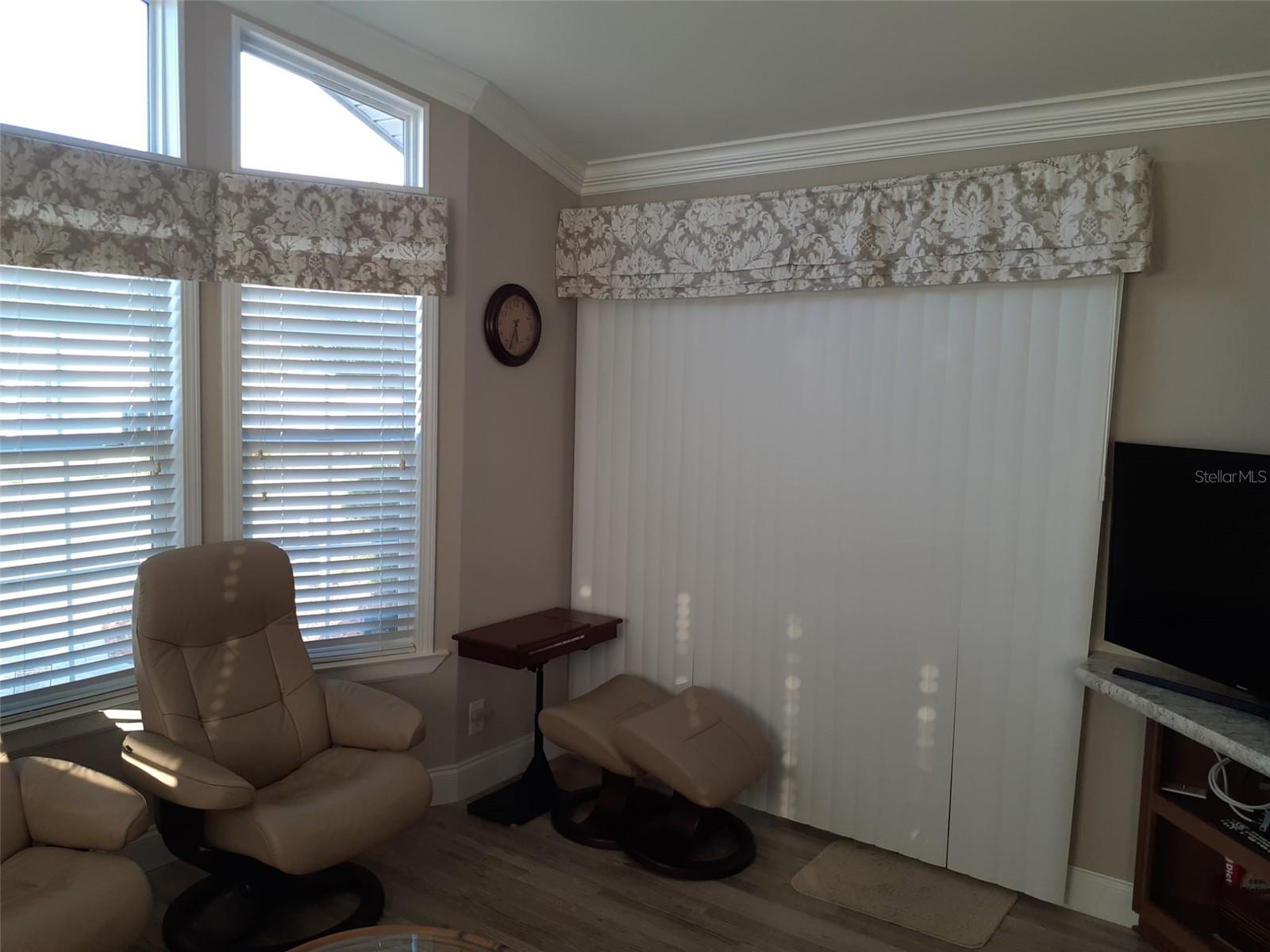 2330 Limewood Ave #051 Property Photo 14