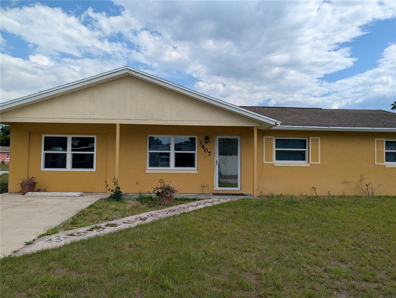 3607 Briarcliff Way Property Photo 1