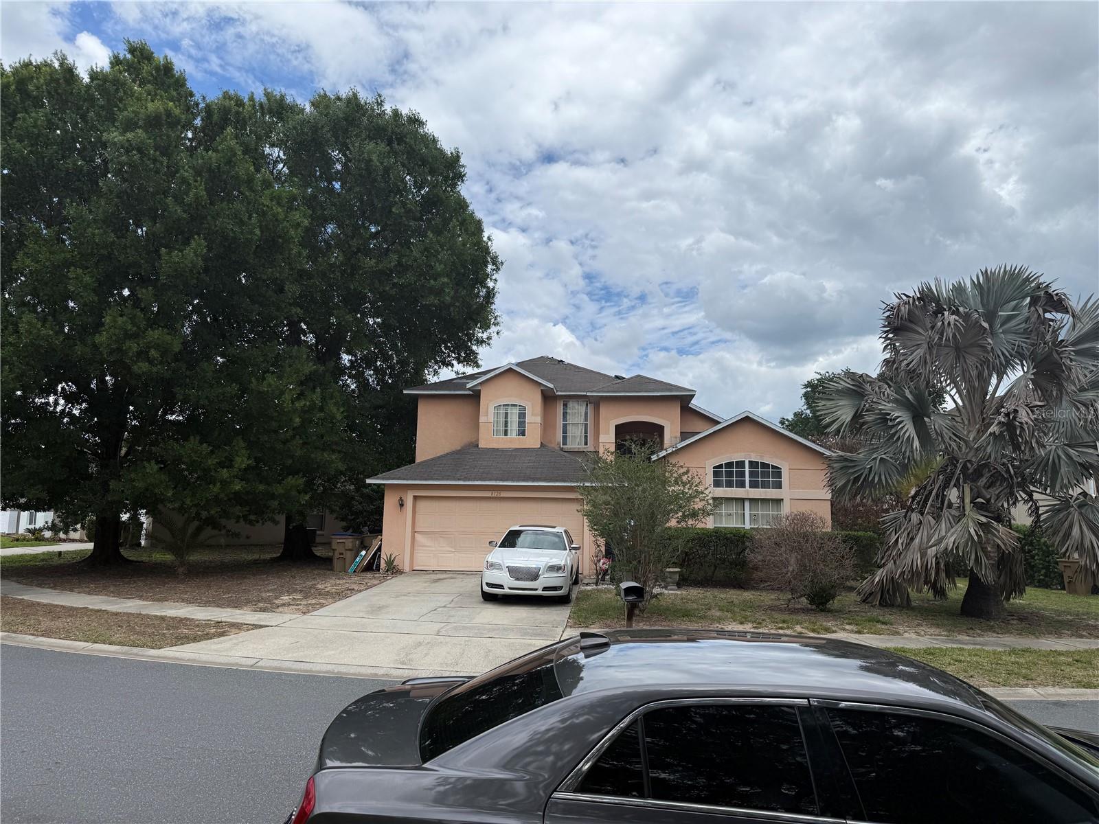 8128 Yellow Crane Dr Property Photo 4