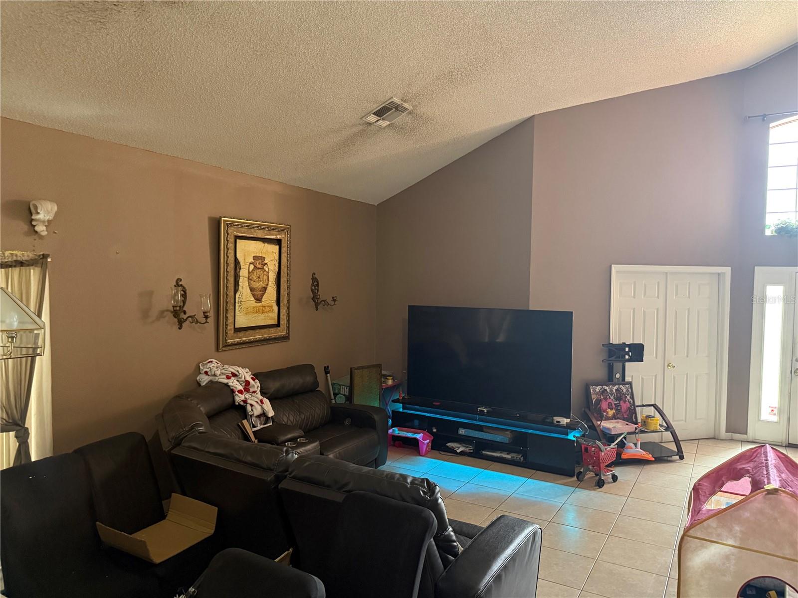 8128 Yellow Crane Dr Property Photo 29