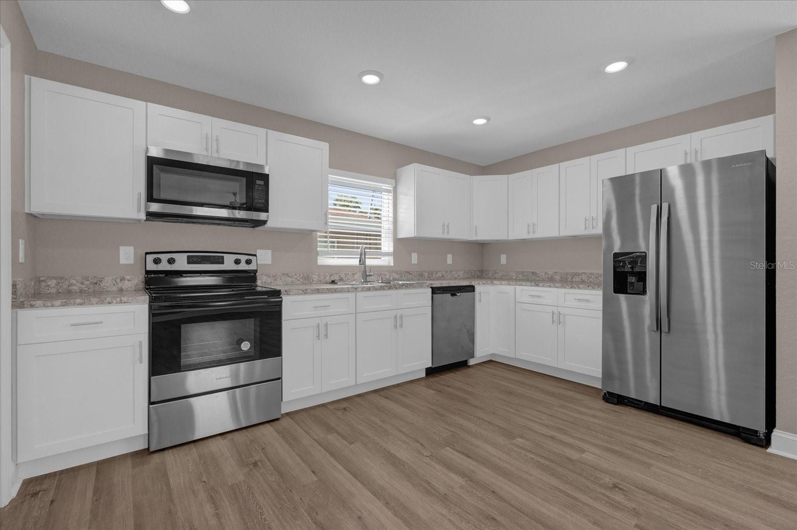 324 Avenue Y Ne #b Property Photo 10