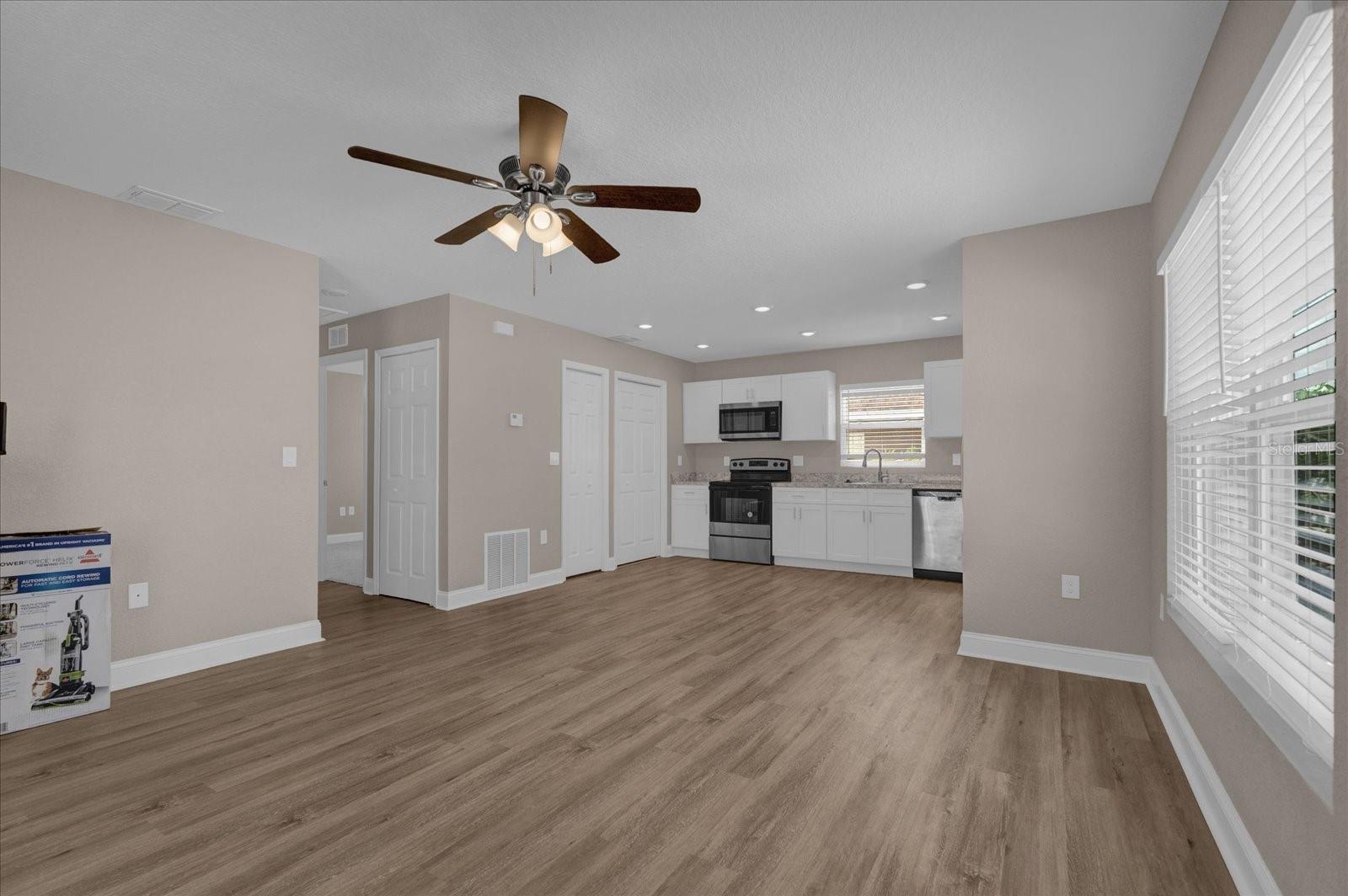 324 Avenue Y Ne #b Property Photo 13