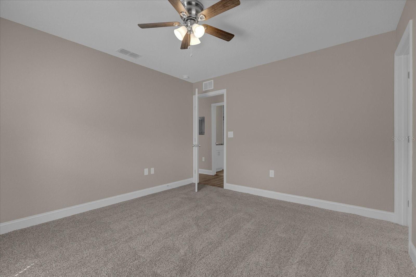 324 Avenue Y Ne #b Property Photo 14